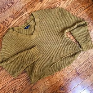 Mustard cropped American Eagle sweater top